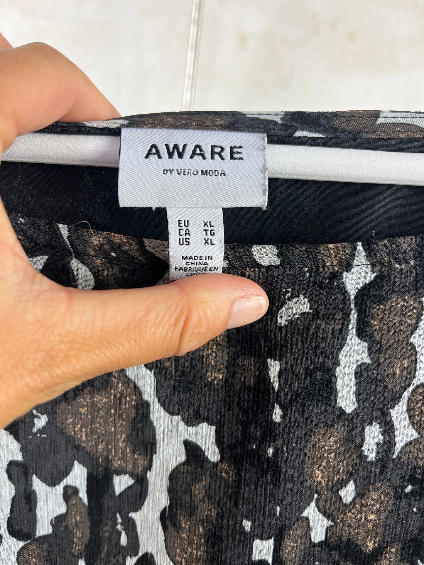 Robe fluide taille 40/42 - AWARE