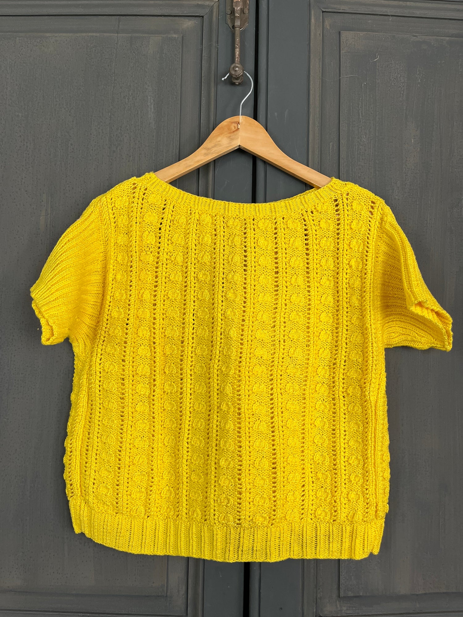 Pulls, cardigans